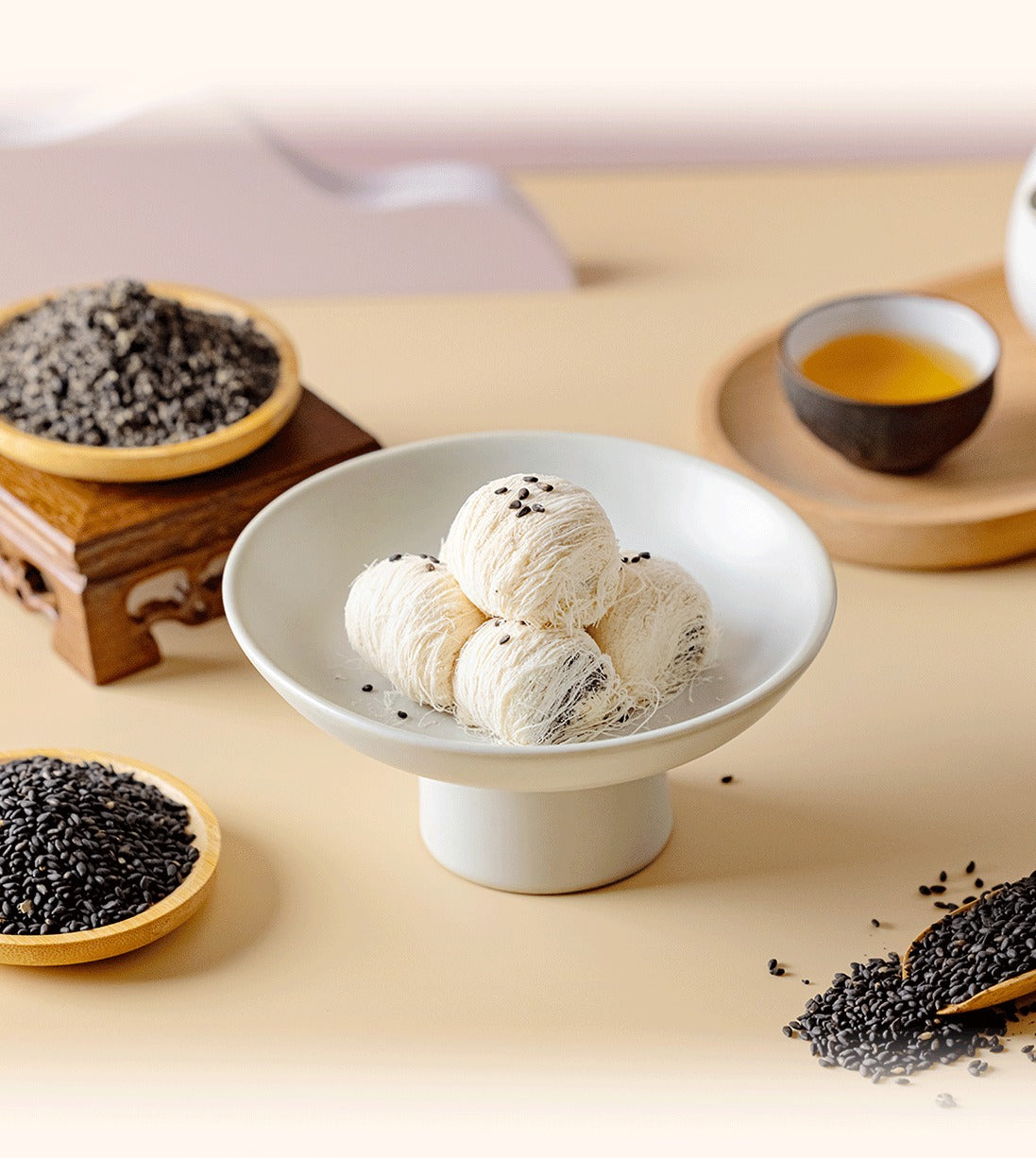 Wing Wah Black Sesame Dragon's Beard Candy Gift Box 12 pcs