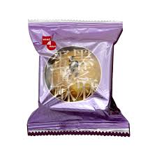 Wing Wah Black Sesame Egg Yolk Pastry 50G